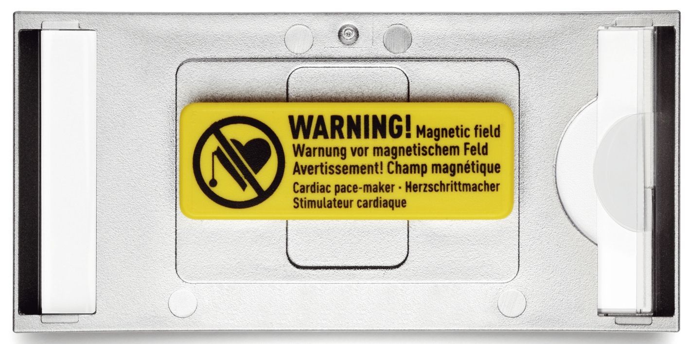 Namensschild CLASSIC mit Magnet - 34 x 74 mm, silber Namensschild CLASSIC mit Magnet - 34 x 74 mm, silber