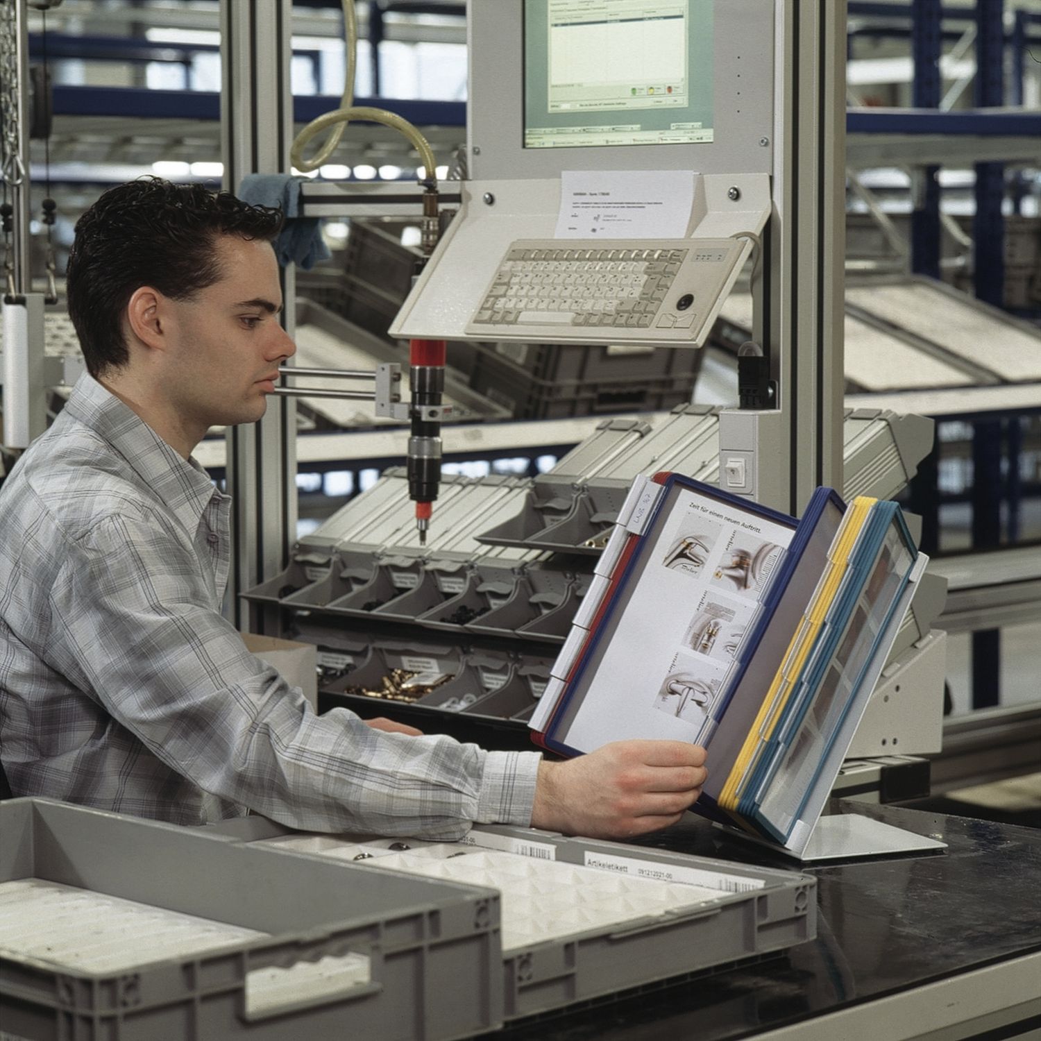 Sichttafelsystem VARIO® TABLE 20 - Tischständer, 20 Sichttafeln A4, sortiert Sichttafelsystem VARIO® TABLE 20 - Tischständer, 20 Sichttafeln A4, sortiert