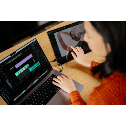 Monitor Verbatim Portable PMT-17, 49593, Touchscreen, LCD, Full HD, 17 Zoll (43,94 cm)