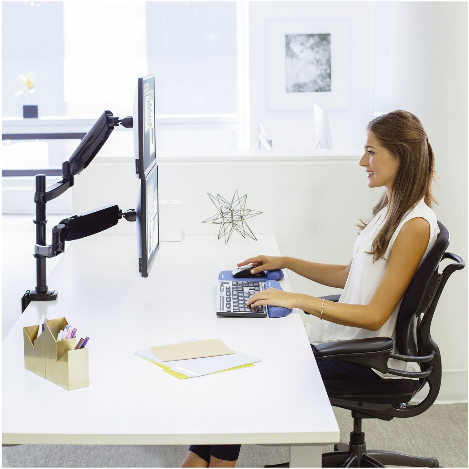 Platinum Series Doppel Monitorarm - vertikaler Platinum Series Doppel Monitorarm - vertikaler