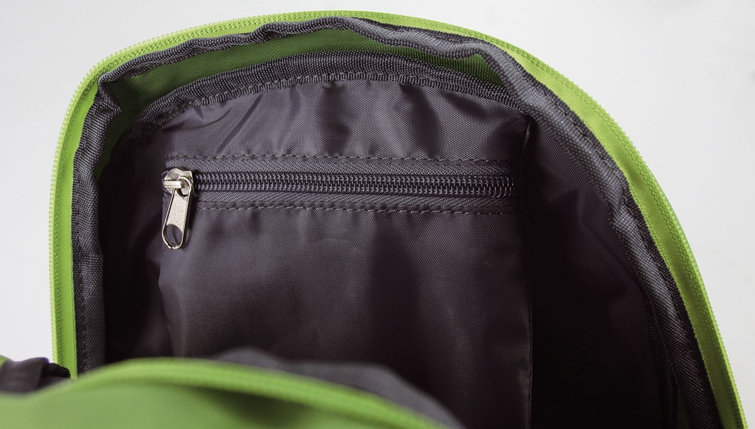 Kinderrucksack Freizeit grün - 26 x 36 x 12 cm Kinderrucksack Freizeit grün - 26 x 36 x 12 cm