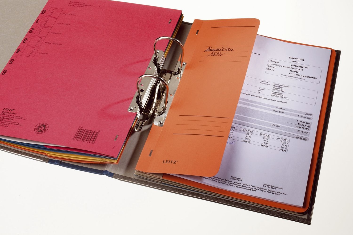 Einhakhefter Leitz 3744-00-45 Schlitzhefter, mit halben Vorderdeckel, A4, kaufmännische Heftung, Manilakarton 250 g/qm, orange Einhakhefter Leitz 3744-00-45 Schlitzhefter, mit halben Vorderdeckel, A4, kaufmännische Heftung, Manilakarton 250 g/qm, orange