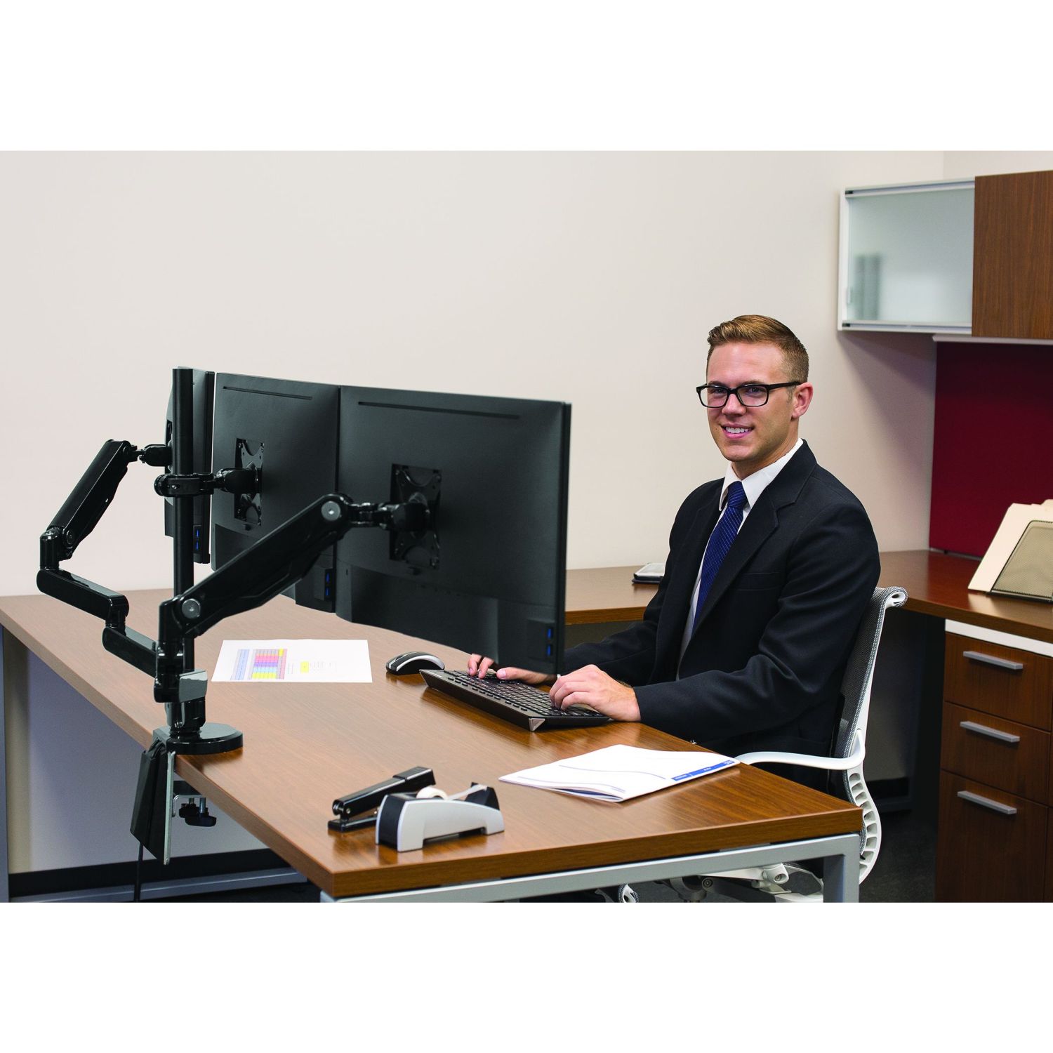 Platinum Series Dreifach-Monitorarm Platinum Series Dreifach-Monitorarm